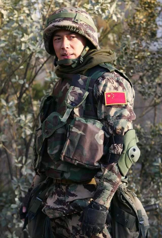 五位演过军人的男演员吴京一身正气李幼斌塑造经典