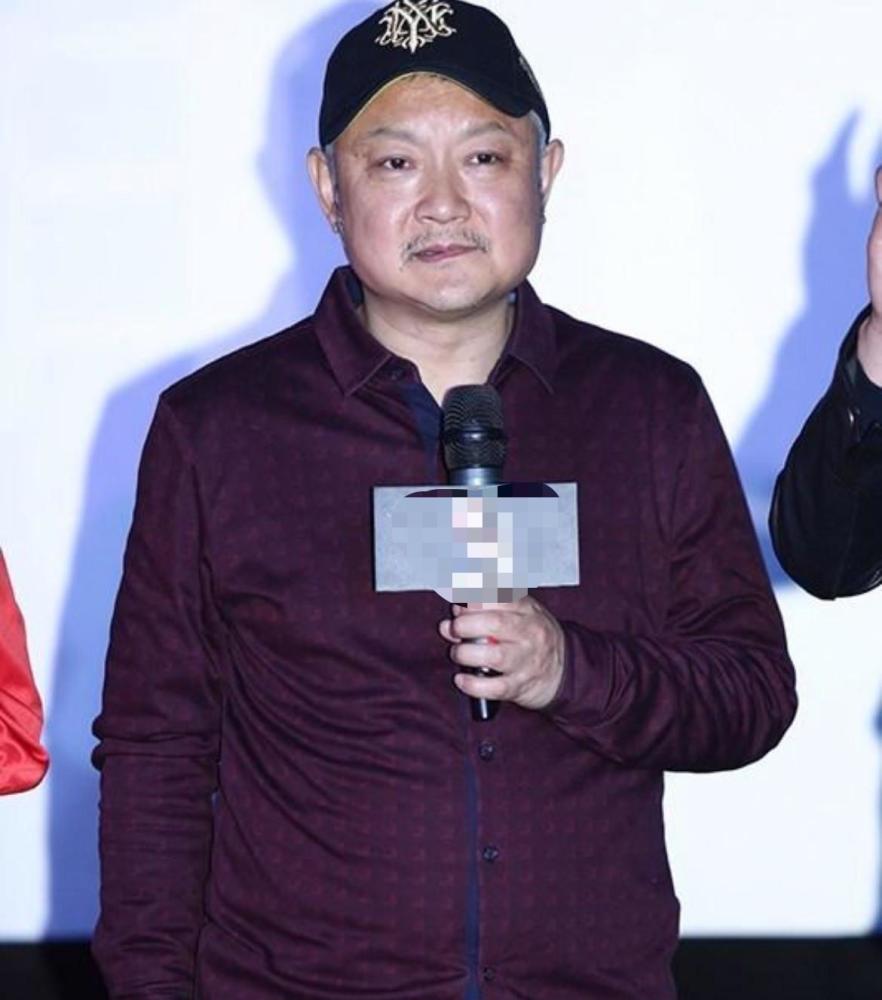 宝玉欧阳奋强罕晒近况头发花白皮肤黝黑女儿颜值高身材好