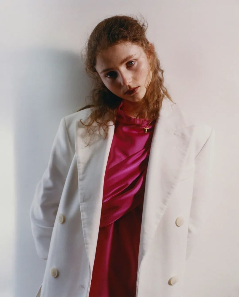 好莱坞新生代女星托马辛麦肯齐写真大片组图