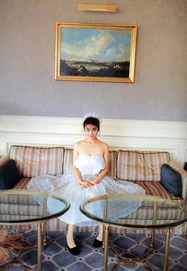 港风美人青山知可子的纯媚巅峰