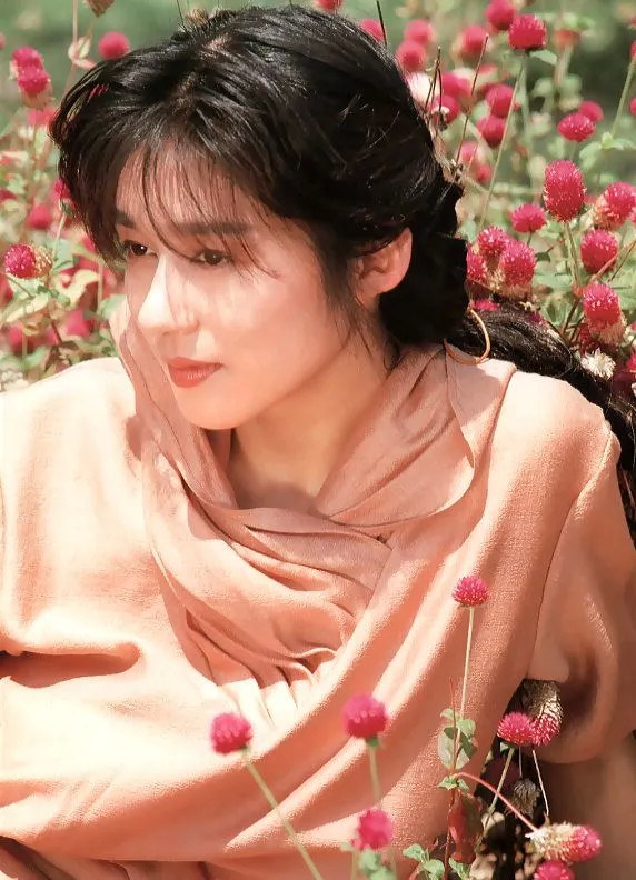 港风美人青山知可子的纯媚巅峰