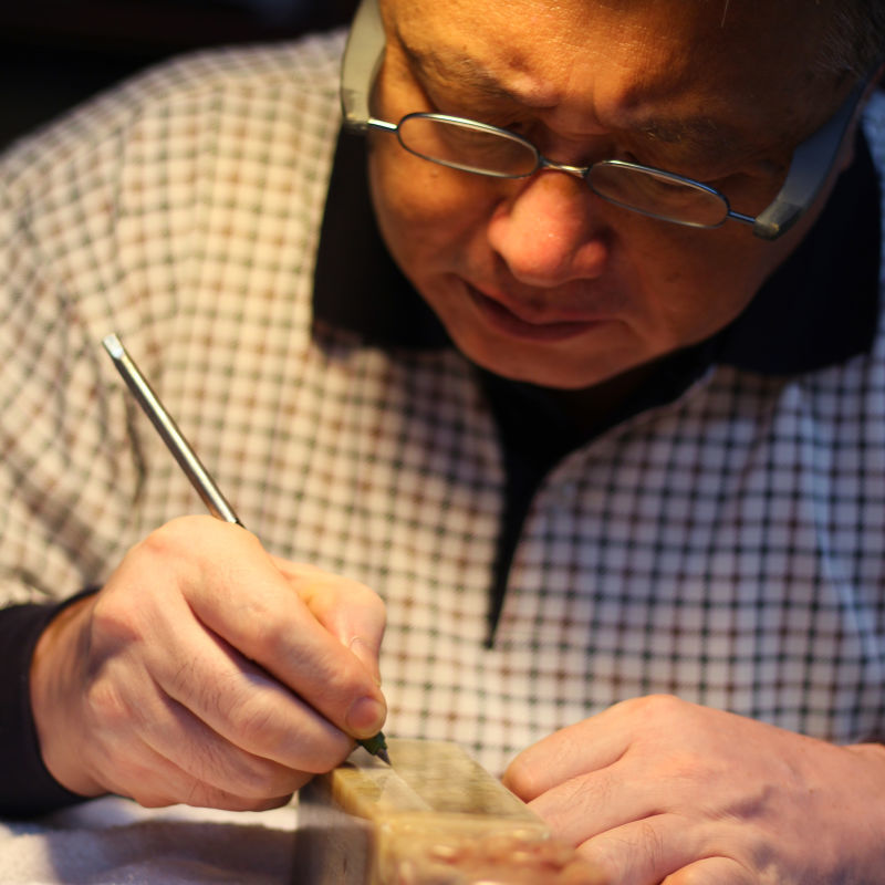 李鸿鹏大师微刻创作镜头