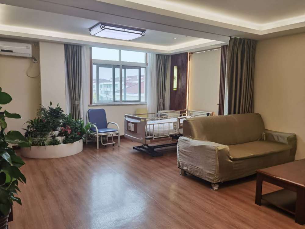 徐汇康健街道社区卫生服务中心安宁疗护病房临终关怀室 摄影:吴雪