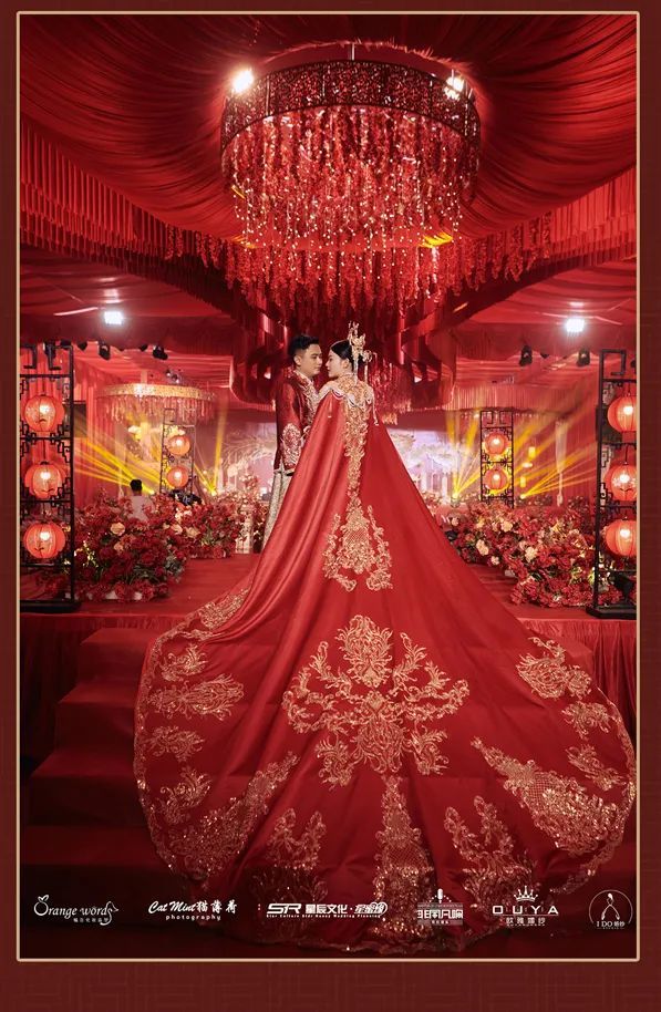 凤冠霞帔明媒正娶