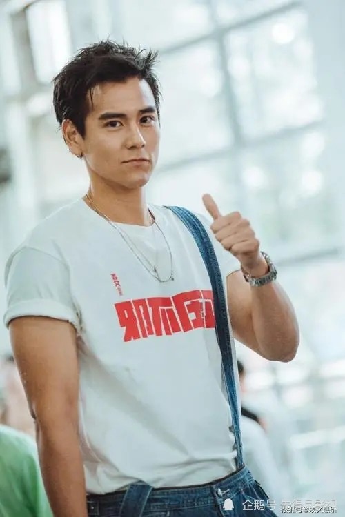 翻滚吧阿信热爱体操的人一定会成功