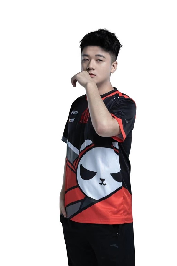 本场比赛是ag战队(cfpl阵容)在冠军杯赛事中的首场比赛,欧欧的精彩