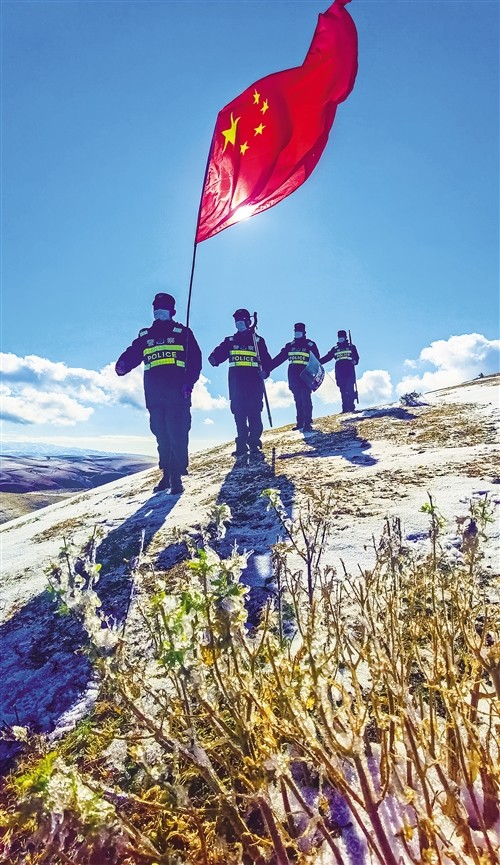 坚守岗位献礼国庆