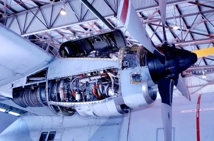 空警600动力系统的一面镜子t56系列涡桨发动机
