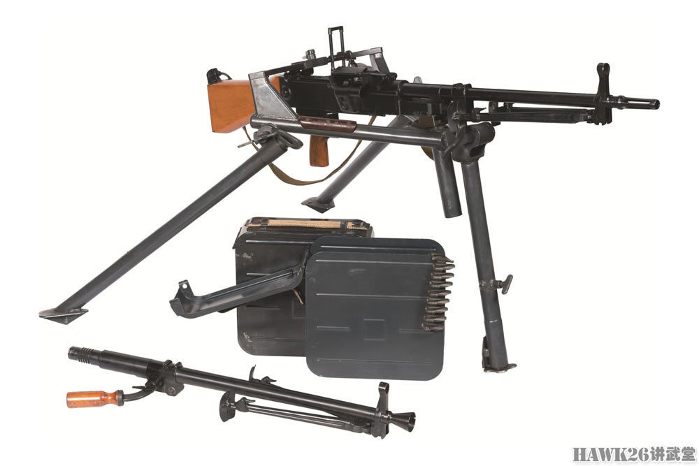 苏联第一种通用机枪的诞生近40年技术积累卡拉什尼科夫夺魁
