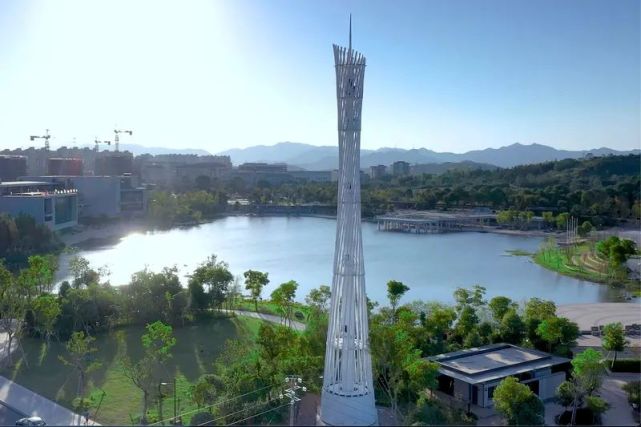 国庆期间,金华地区首座5g数字特型塔在武义新市民广场内正式点亮.
