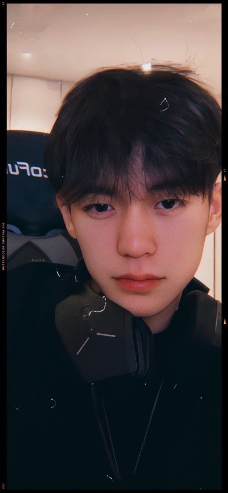 高清壁纸余庆伟