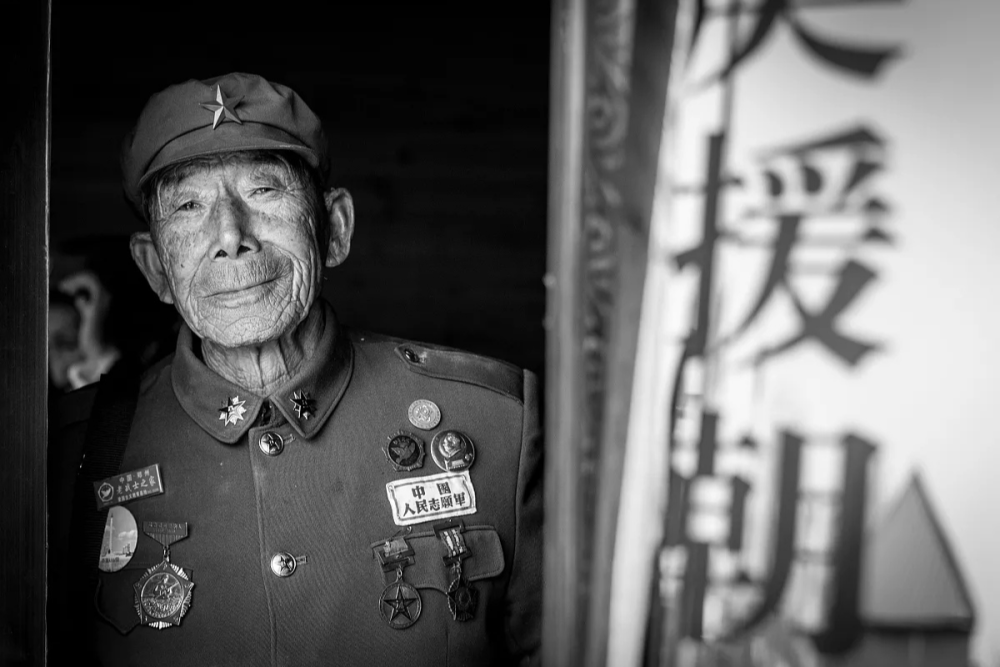 特等功臣陈仁华曾被贺老总和彭老总接见为何突然消失查无此人