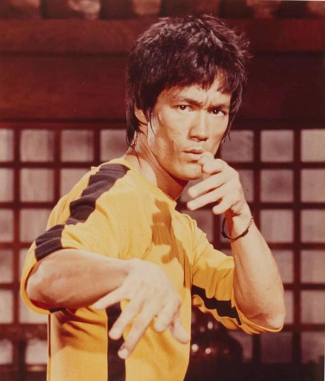 这7位动作巨星身高都不过175李小龙仅173公分硬汉无需多高大