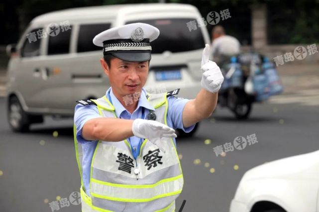 青岛交警李涌感动全国一座城市为他送行