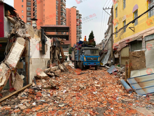 云南迎拆迁建高速21万平方米地将拆迁涉及400户居民