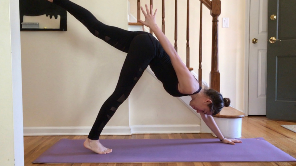 练瑜伽,下犬式的这7个变体,你一定要试试!