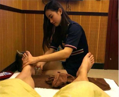 福建男子酒后按摩突发抽搐身亡,家属索赔70余万,法院怎么判的?