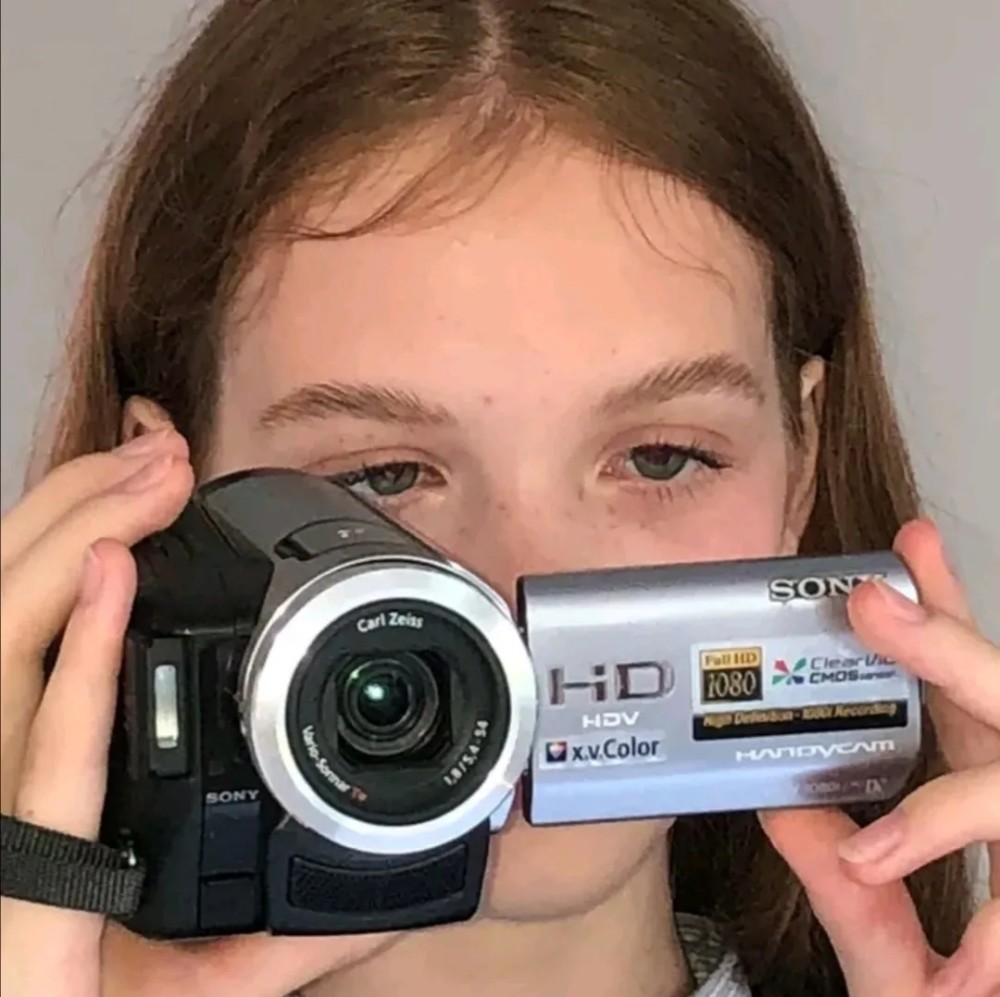 头像|女孩与相机_腾讯新闻