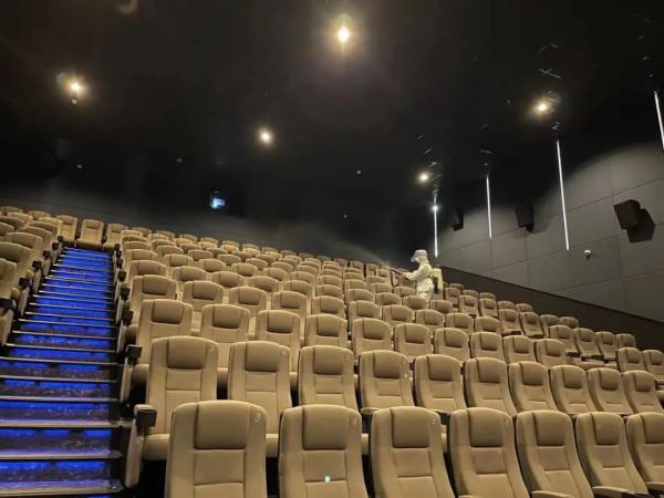 厦门解封之后市民出行的第一站就是电影院