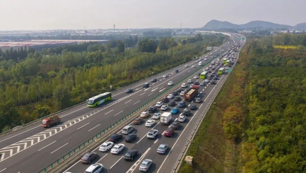 二拨子桥南至西三旗桥北,清河收费站至北沙滩,京承高速宽沟站至北石槽