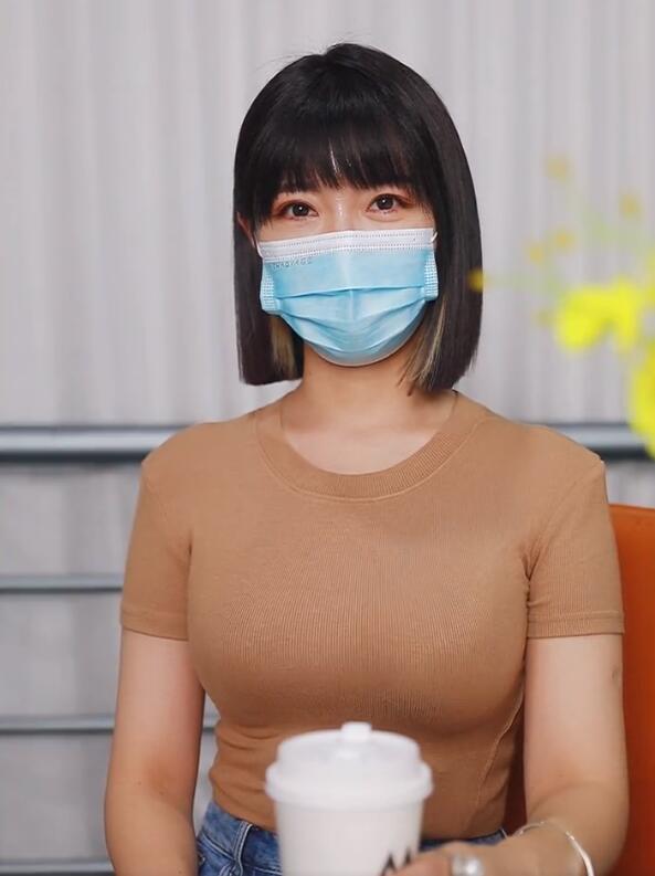 一周粉丝负增长7099因颜值走红的郑女士最终还是没火多久