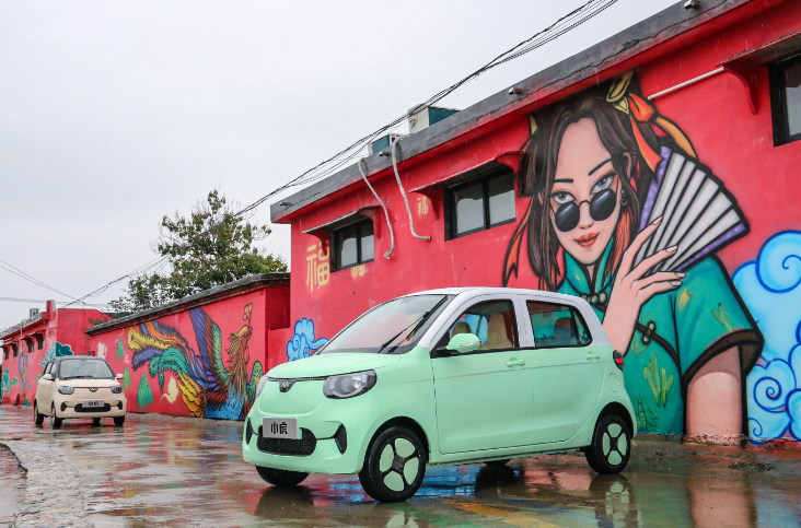 笔者相信,随着新能源汽车的高速发展,人们对家用电动小车的需求必将