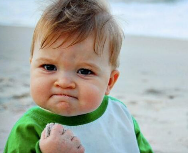 因一个表情包爆红全球的小男孩,十几年过去了,他却一点也不快乐