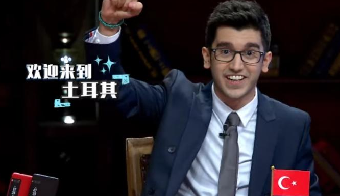 翻车了非正土耳其嘉宾唐小强被曝两面派挣中国钱却内涵摄像头过多