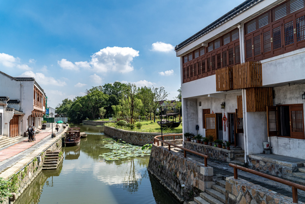 世界乡村旅游小镇图片