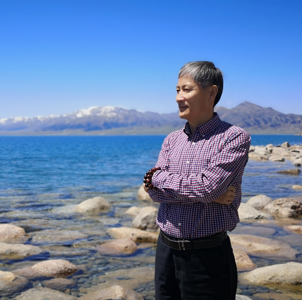 江苏诗人脸谱26:郁斌