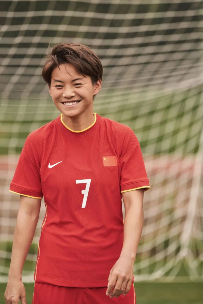 中国女足当红球星王霜回应转会传闻她到底怎么说