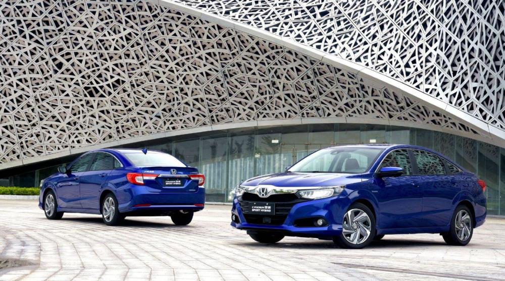 本田地球梦混动推新车型,一箱油3000公里,电车还香吗?