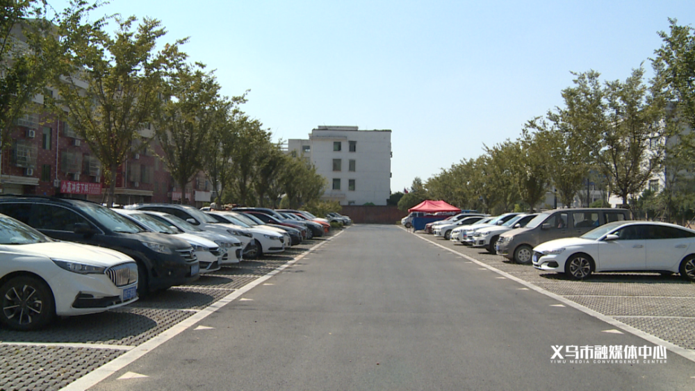 17处停车场41处街心绿地有在你家附近的吗