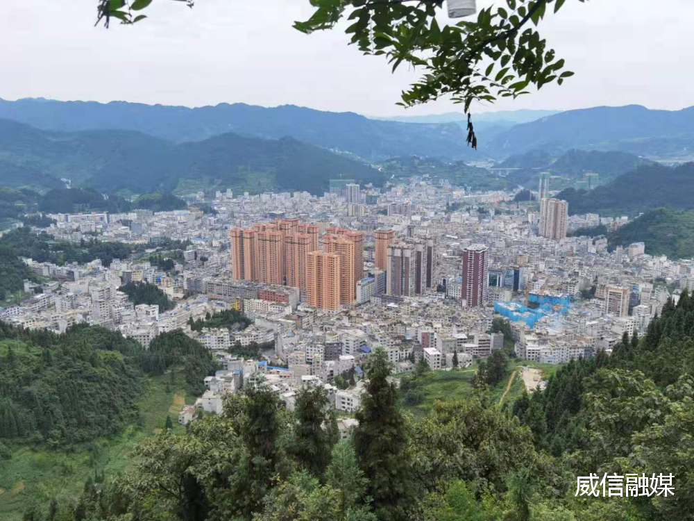 威信县脱贫攻坚全面胜利老区大地华丽蝶变