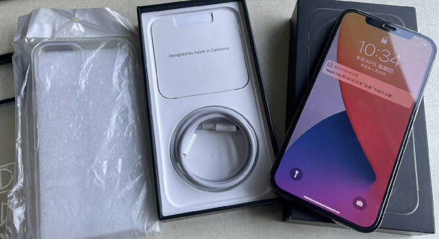 网友买到后封iphone12pro评论啥眼神仅从电池都能看出来