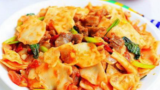 新疆揪片子炒面在家也能做特色面食简单易学食材丰富有营养
