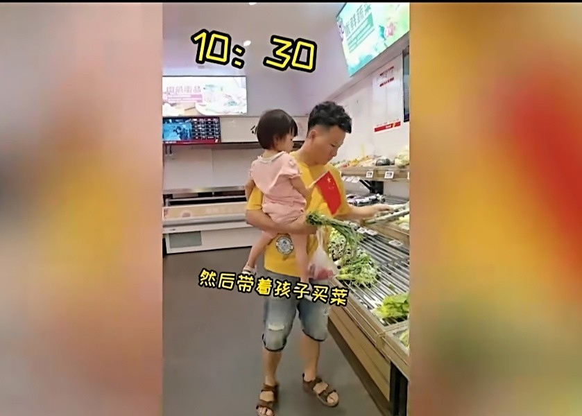 全职宝妈在家带娃很轻松？杭州的一对夫妻互换一天，老公在家带孩子做饭，一天下来，终于明白全职妈妈有多辛苦腾讯新闻 0164