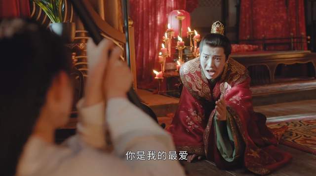 陆云旗对君九龄的爱太卑微九龄生辰只敢偷偷含泪说生辰快乐