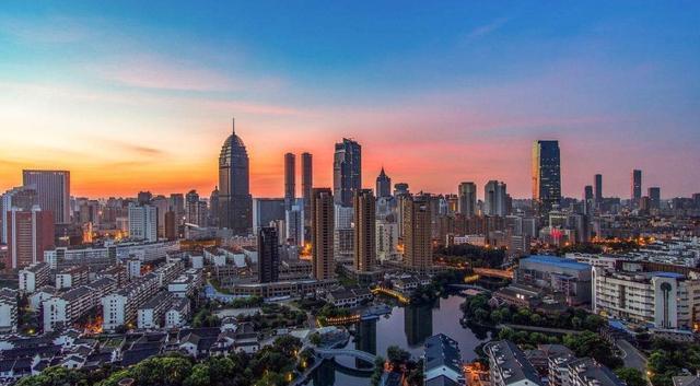 全国经济排行榜_最新!中国城市男女身高排名,东北三省占前四名