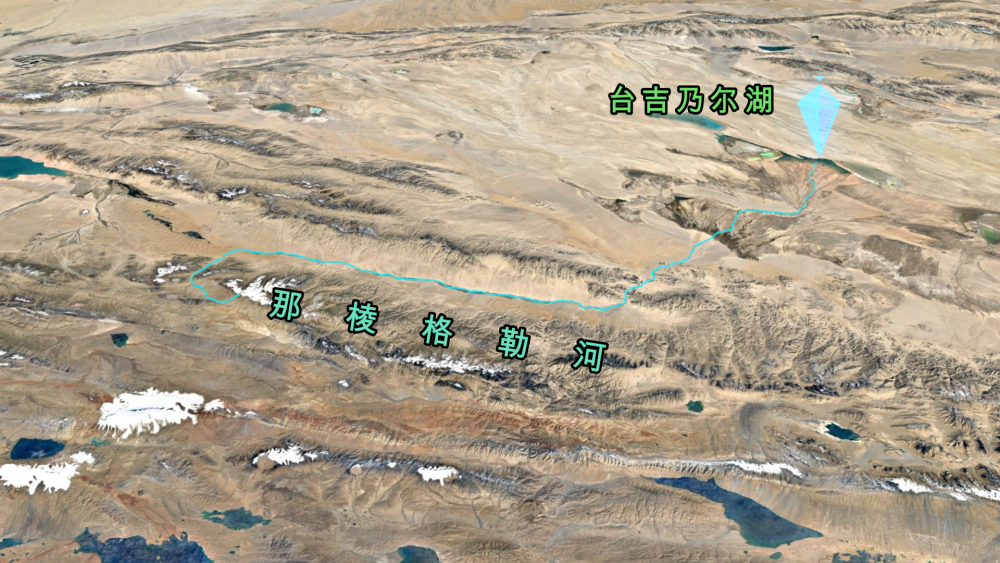 峡谷中流经的这条河,叫那棱格勒河,不过地图上一般标注为那仁郭勒河