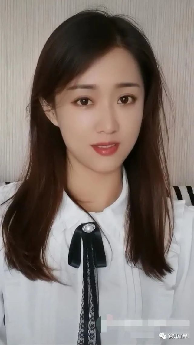 被网友说审美疲劳山东网红三妮心态崩了直言不知道怎么拍视频