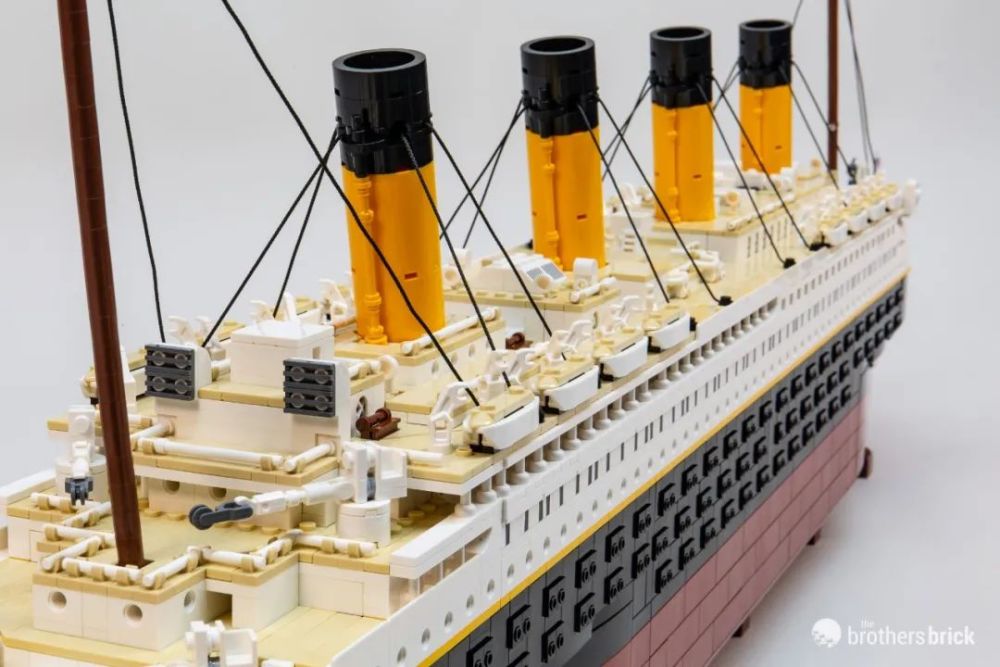 乐高10294泰坦尼克号详尽开箱测评 - 乐高千年隼驱逐舰 - 实验室设备