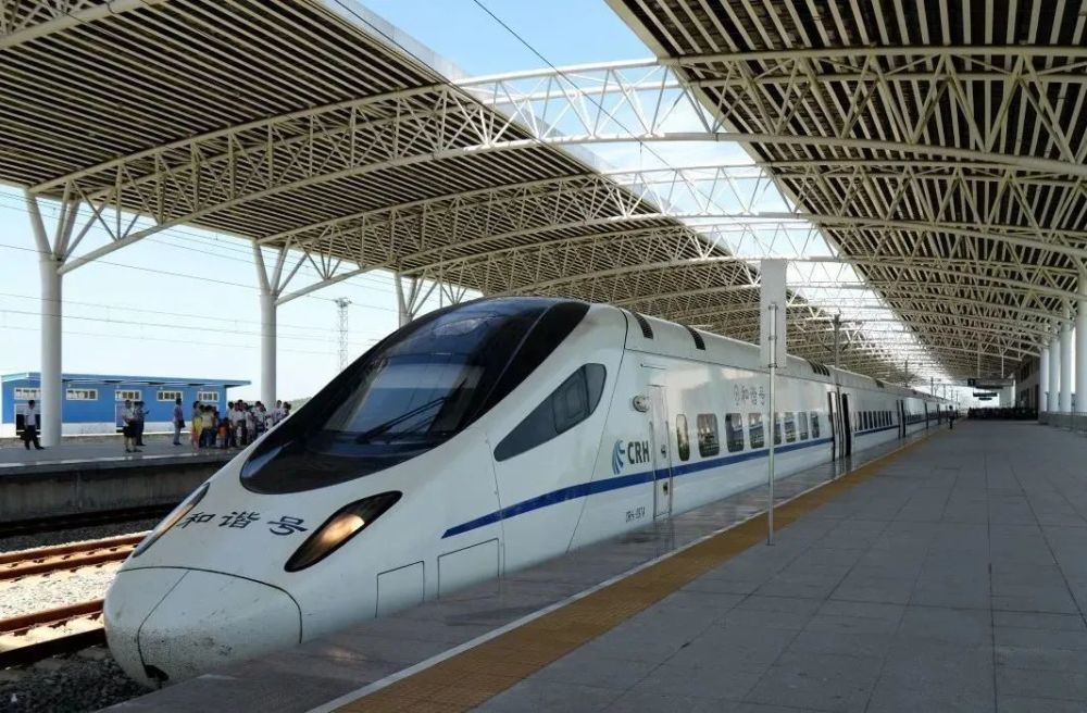 为什么京沪高铁滕州东站和枣庄站离得很近还要设站