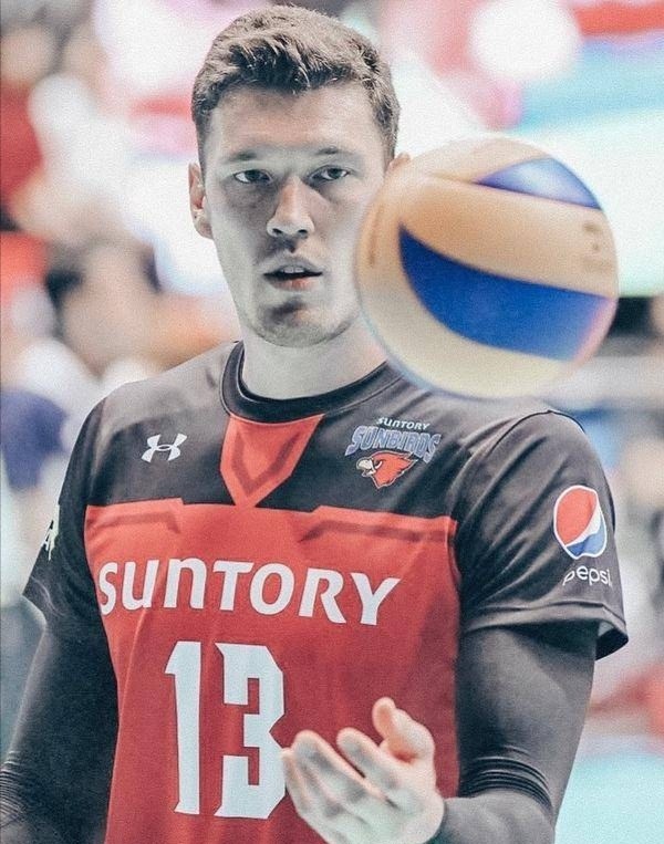 俄罗斯外援穆塞尔斯基伤情恢复要延长到11月,日本男排联赛卫冕冠军