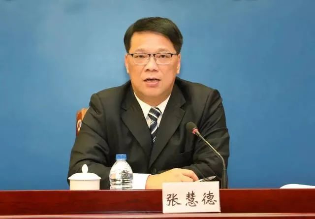 张慧德简历2021.08-- 福建省漳州市委副书记2021.02-- 2021.