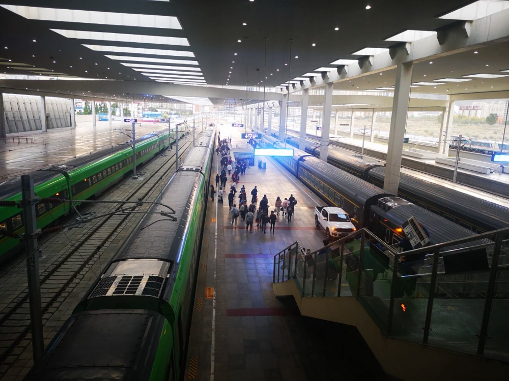 拉萨林芝列车运营时间将调整