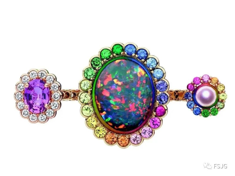 十月生辰石它拥有着世间最绚丽的色彩它像是星辰大海更像是极光川流