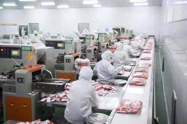 菜鸟产地仓全链路提速20％，物流“神助攻”辣条豆干产业带