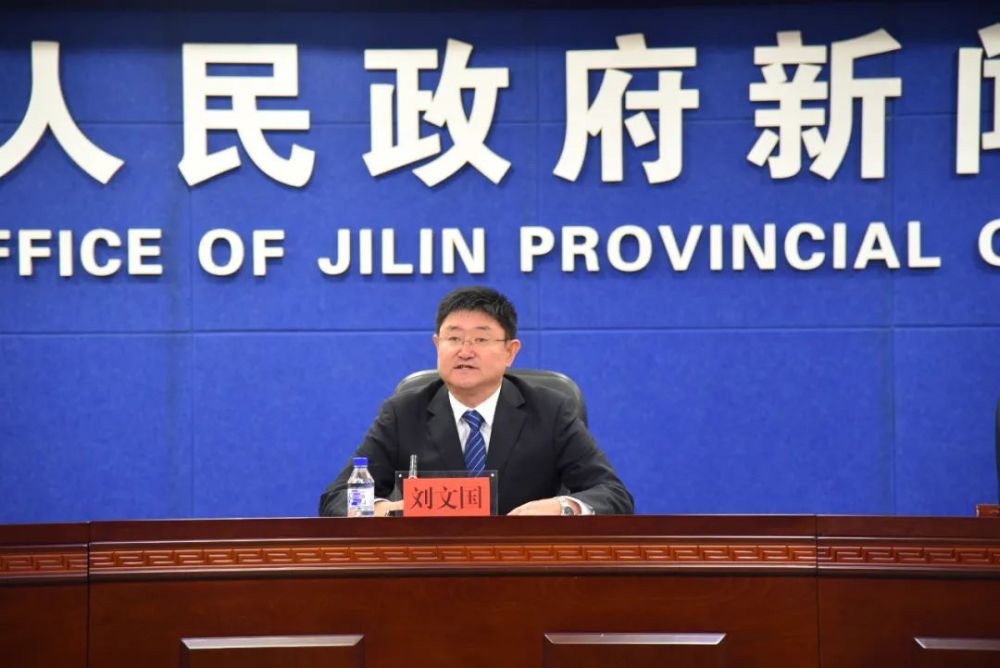 刘文国介绍,党中央,国务院高度重视抓好常态化疫情防控大背景下的"菜