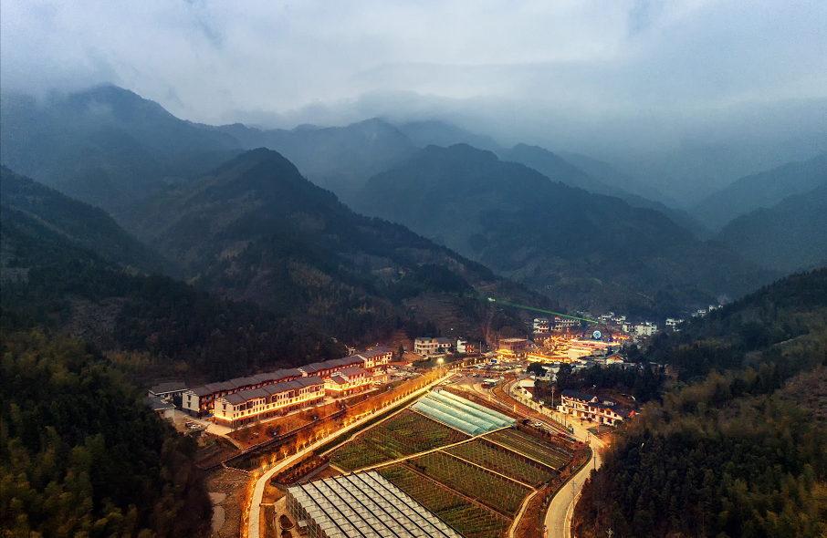 村景區圖片——2,龍窖山(藥姑山)是瑤族祖居地:1,江永縣千家峒瑤族鄉